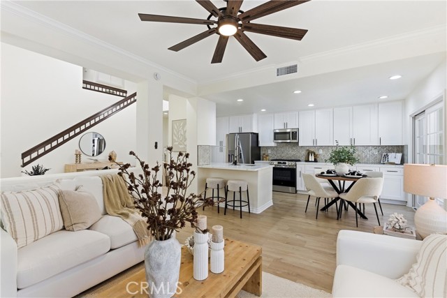 Detail Gallery Image 12 of 47 For 136 Encantado, Rancho Santa Margarita,  CA 92688 - 3 Beds | 2/1 Baths