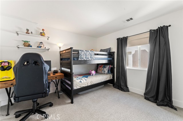 Detail Gallery Image 26 of 39 For 27209 Scotch Pine Pl, Canyon Country,  CA 91387 - 4 Beds | 2/1 Baths