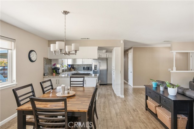 Detail Gallery Image 8 of 21 For 7721 Langdon Ave, Hesperia,  CA 92345 - 3 Beds | 2 Baths