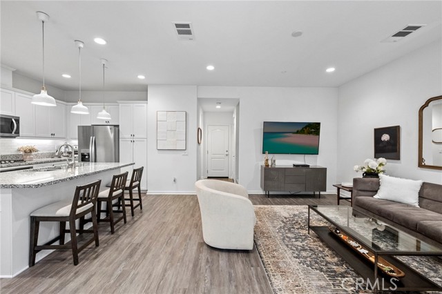 Detail Gallery Image 6 of 25 For 100 Jaripol Cir, Rancho Mission Viejo,  CA 92694 - 1 Beds | 1/1 Baths