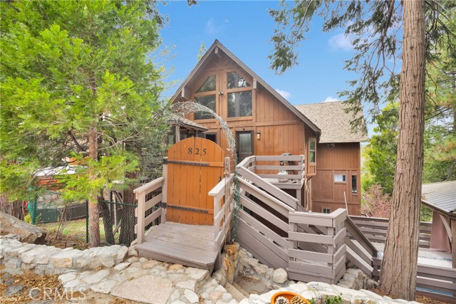 825 Grass Valley Road, Lake Arrowhead CA: https://media.crmls.org/medias/7d21286b-24a5-4eb8-9e0a-5cac4004ed06.jpg