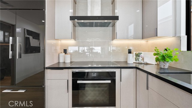 Detail Gallery Image 17 of 55 For 1095 Miramar, Laguna Beach,  CA 92651 - 3 Beds | 2 Baths