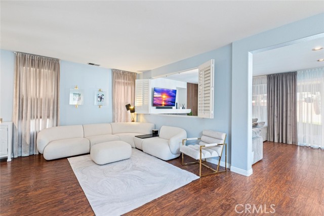 Detail Gallery Image 8 of 44 For 8738 Gracilior, Escondido,  CA 92026 - 5 Beds | 3 Baths