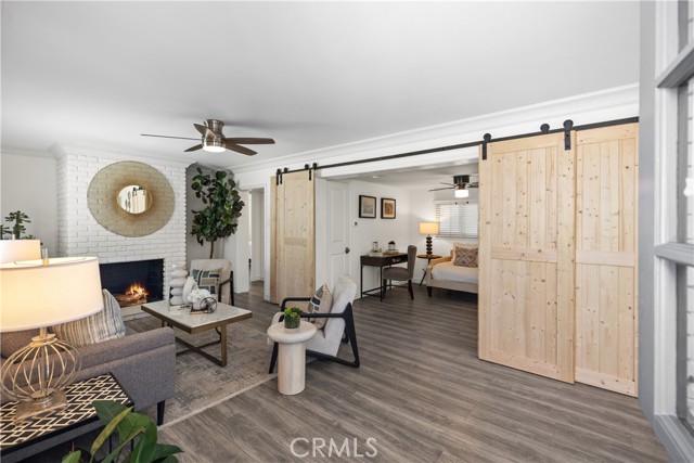 94 Yorktown, Newport Beach CA: https://media.crmls.org/medias/7d21ca63-6f40-417f-a415-84c5466f5843.jpg