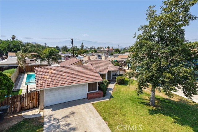 Detail Gallery Image 4 of 29 For 11231 Heathrow Dr, Riverside,  CA 92503 - 2 Beds | 2 Baths