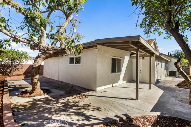 Detail Gallery Image 7 of 19 For 3151 Paddy Ln, Baldwin Park,  CA 91706 - 4 Beds | 2 Baths