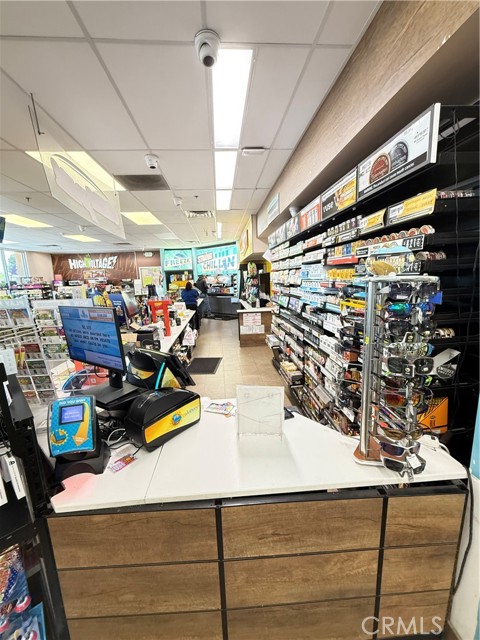 1702 Highway 46, Wasco CA: https://media.crmls.org/medias/7d2447d8-6559-4d4e-99da-bcc016e517c3.jpg