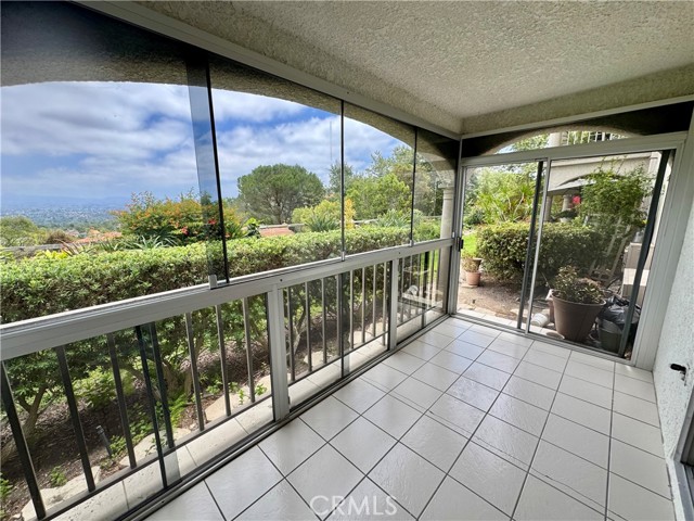 4026 Calle Sonora Este, Laguna Woods CA: https://media.crmls.org/medias/7d2503ab-8f57-4aa4-87b2-bdbf666be9ed.jpg