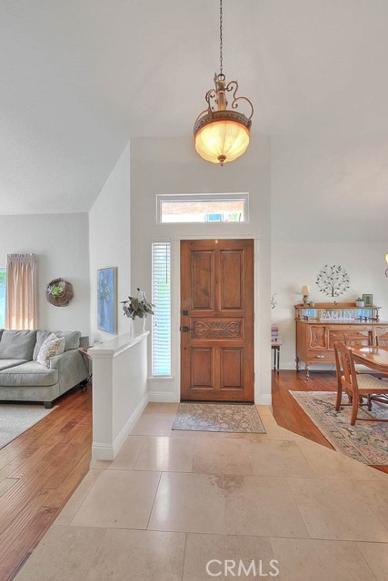 13563 Meadow Crest Drive, Chino Hills CA: https://media.crmls.org/medias/7d254c0c-e12f-4abe-b9ce-0f2fe2188643.jpg