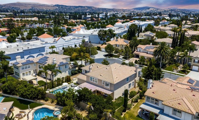 2965 Bluegrass Lane, Fullerton CA: https://media.crmls.org/medias/7d25a403-132b-4e75-90f7-a954962fd61a.jpg