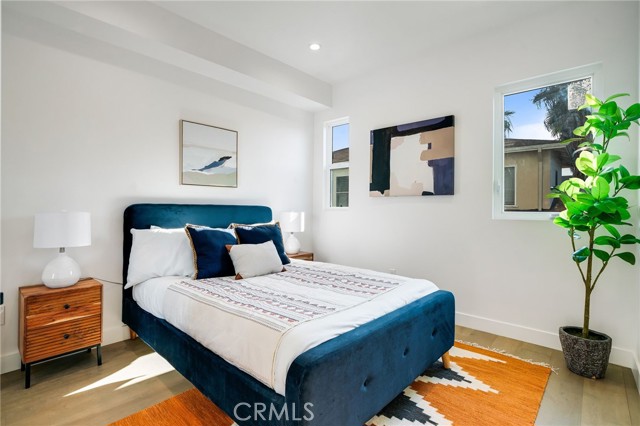 Detail Gallery Image 35 of 47 For 6082 W 18th St, Los Angeles,  CA 90035 - – Beds | – Baths