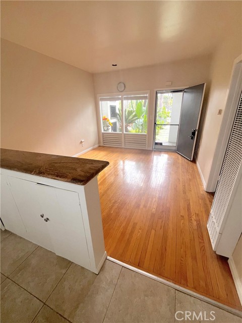 Detail Gallery Image 11 of 29 For 250 Cliff Dr #6,  Laguna Beach,  CA 92651 - 1 Beds | 1 Baths