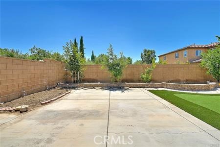2748 Devonshire Lane, Ontario CA: https://media.crmls.org/medias/7d2680c0-6ae3-410e-9404-6de8cc30f805.jpg
