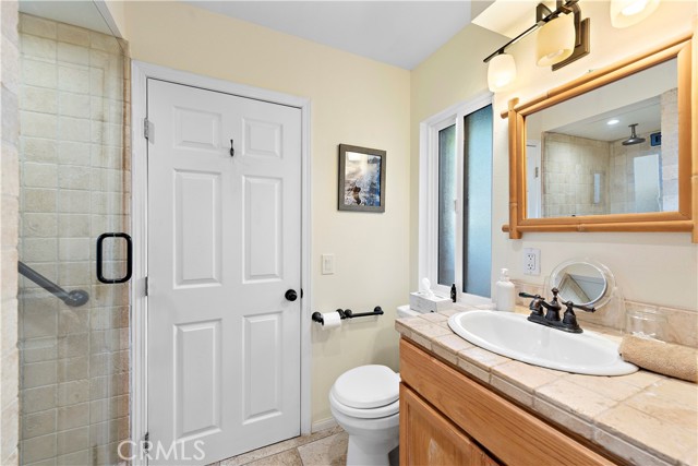 137 Cleo Street, Laguna Beach CA: https://media.crmls.org/medias/7d26a215-eb04-4b24-8cdf-0831fde58d73.jpg