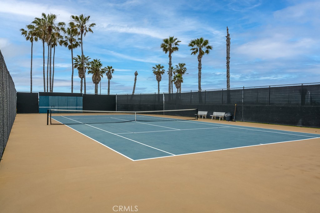 https://media.crmls.org/medias/7d278539-1858-4467-9da0-f175af41fadd.jpg?preset=X-Large