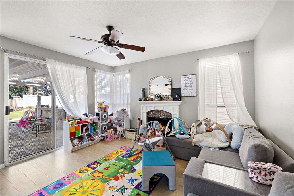 7d27e205 12ed 4fb0 9e40 284993ab524c