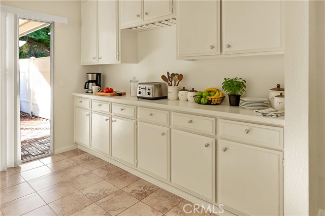 Detail Gallery Image 11 of 28 For 8482 E Amberwood, Anaheim,  CA 92808 - 3 Beds | 2/1 Baths