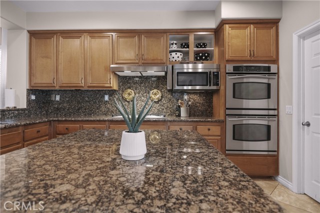 27123 Coral Bells Way, Murrieta CA: https://media.crmls.org/medias/7d28c907-0e9b-497f-8d91-ba8f57f8d5b9.jpg