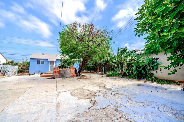 13018 Rosecrans Avenue, Norwalk CA: https://media.crmls.org/medias/7d296c0f-fb2e-4f2d-a779-ad734099ebac.jpg