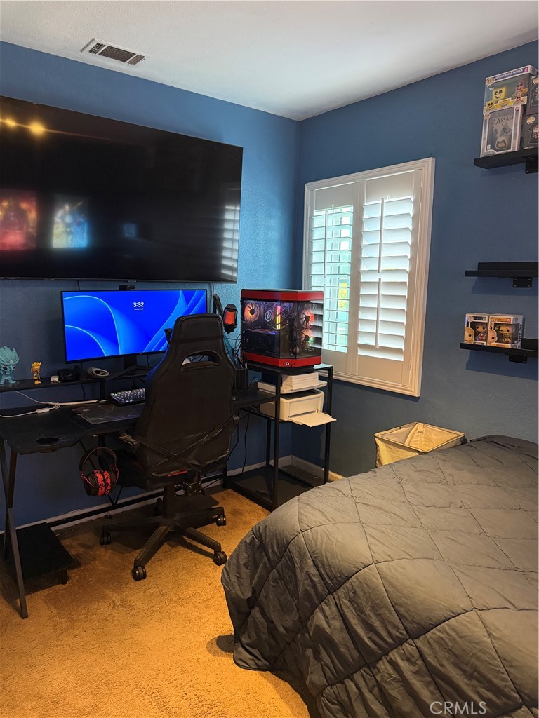 https://media.crmls.org/medias/7d297431-b712-4460-9c8c-069278d32991.jpg?preset=X-Large