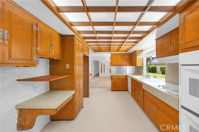 3321 Orangewood Avenue, Los Alamitos CA: https://media.crmls.org/medias/7d299267-7f28-4b4b-ade3-5a039ac87d84.jpg