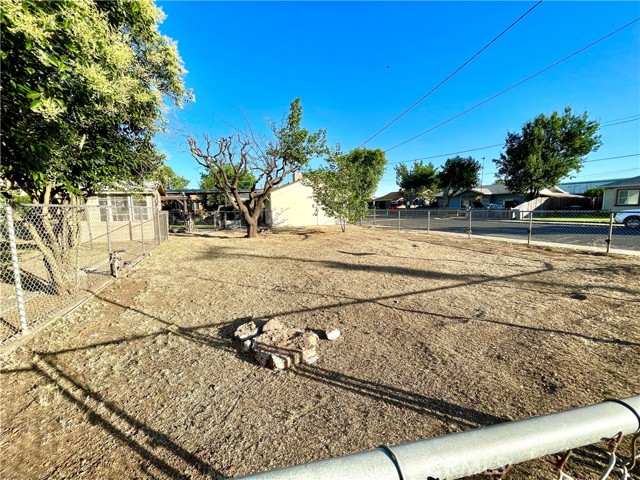 Detail Gallery Image 30 of 32 For 1099 E 23rd St, Merced,  CA 95340 - 3 Beds | 2 Baths