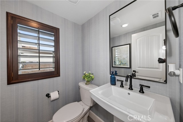 Detail Gallery Image 11 of 32 For 16502 Casa Grande, Fontana,  CA 92336 - 3 Beds | 2/1 Baths