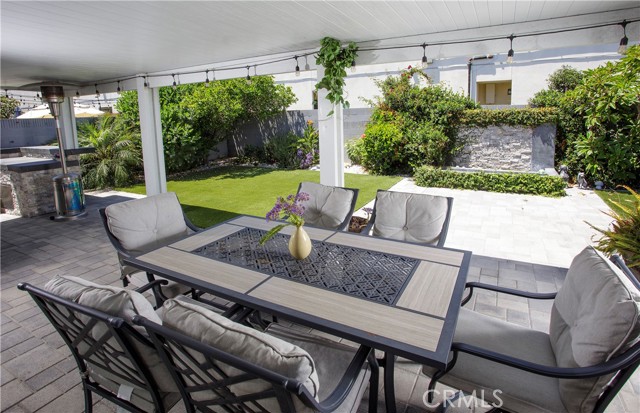 6051 Summerdale Drive, Huntington Beach CA: https://media.crmls.org/medias/7d2b6577-e828-4f71-8459-0ba0483a21de.jpg