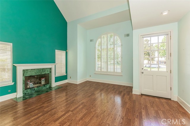 Detail Gallery Image 3 of 52 For 1094 E Monticello Cir, Fresno,  CA 93720 - 4 Beds | 2 Baths