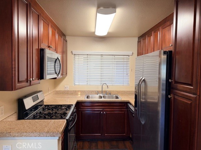 Detail Gallery Image 10 of 44 For 5545 Canoga Ave #116,  Woodland Hills,  CA 91367 - 2 Beds | 2 Baths