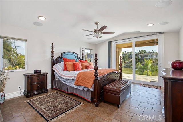 Image 37 of 75 For 22571 Canyon Lake Drive
