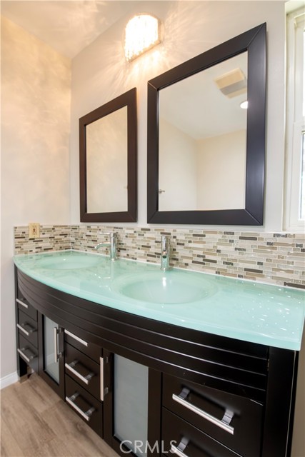 Detail Gallery Image 39 of 57 For 7447 Enfield, Reseda,  CA 91335 - 3 Beds | 2 Baths