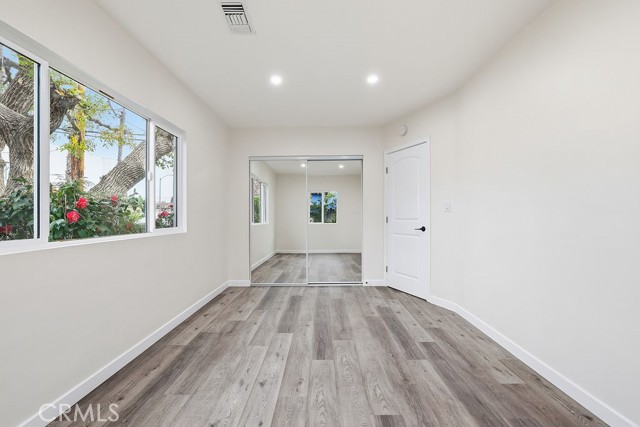 Detail Gallery Image 27 of 58 For 10714 Valley Spring Ln, North Hollywood,  CA 91602 - – Beds | – Baths