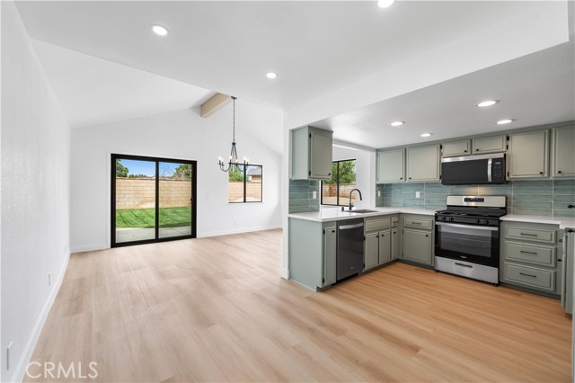 42346 W 47th W Street, Lancaster CA: https://media.crmls.org/medias/7d2f3778-1246-4c7c-a480-a9e231ab9d61.jpg