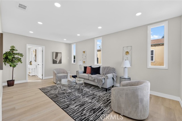 Detail Gallery Image 15 of 39 For 6994 Elmwood, San Bernardino,  CA 92404 - 3 Beds | 2 Baths