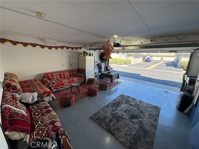 2044 W Hastings Way, Anaheim CA: https://media.crmls.org/medias/7d2fa664-3031-4d9f-9f53-4ba8d7940977.jpg