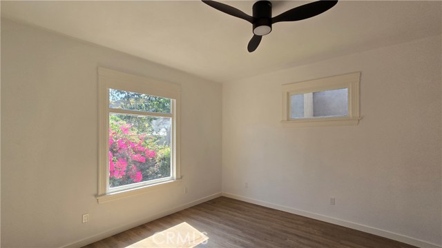 Detail Gallery Image 6 of 8 For 975 N Park a,  Long Beach,  CA 90813 - 3 Beds | 1 Baths