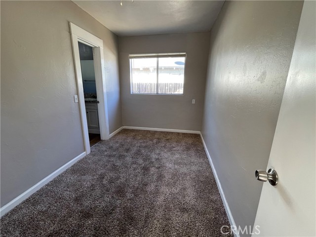 Detail Gallery Image 11 of 15 For 429 Wilson Ave, Bakersfield,  CA 93308 - 2 Beds | 1 Baths