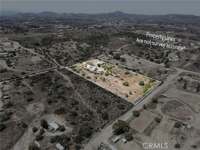 39600 Calle Gayube, Hemet CA: https://media.crmls.org/medias/7d32cbca-d543-417e-84ac-4f7630ba25e4.jpg