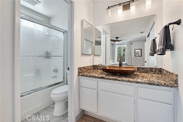 Detail Gallery Image 38 of 59 For 29857 Wistaria Valley, Canyon Country,  CA 91387 - 3 Beds | 3 Baths