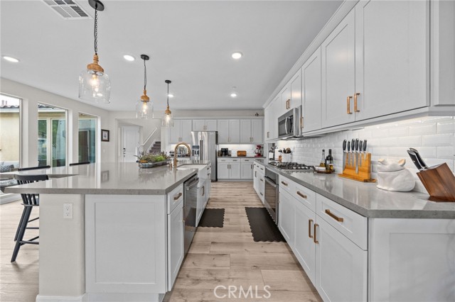 Detail Gallery Image 10 of 55 For 31235 Morgan Horse, Menifee,  CA 92584 - 4 Beds | 3 Baths