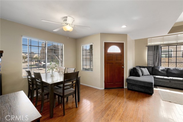 Detail Gallery Image 9 of 31 For 1850 W Falmouth Ave #1,  Anaheim,  CA 92801 - 2 Beds | 2/1 Baths