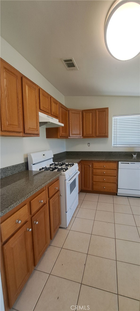 Detail Gallery Image 13 of 15 For 74994 Serrano Dr, Twentynine Palms,  CA 92277 - 3 Beds | 2 Baths