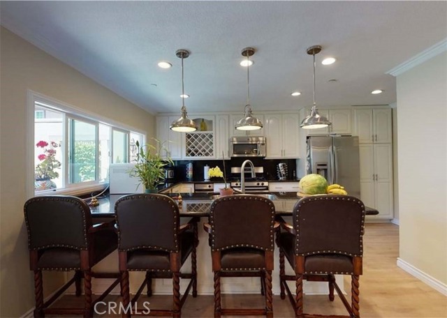 24272 Lysanda Drive, Mission Viejo CA: https://media.crmls.org/medias/7d369a11-9105-41b6-a6ef-224690db32d9.jpg