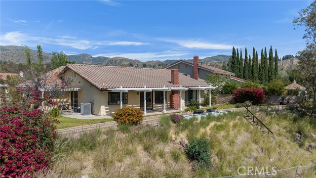 Detail Gallery Image 37 of 53 For 19252 Pebble Beach, Porter Ranch,  CA 91326 - 3 Beds | 2 Baths