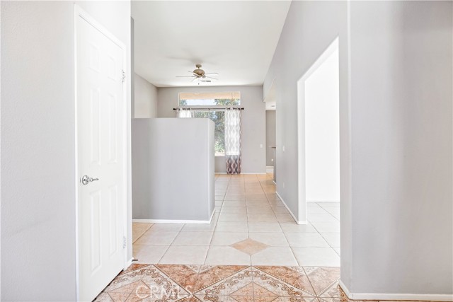 14716 Grandview Drive, Moreno Valley CA: https://media.crmls.org/medias/7d389381-e25b-4ad5-be0b-8b638d57cbad.jpg