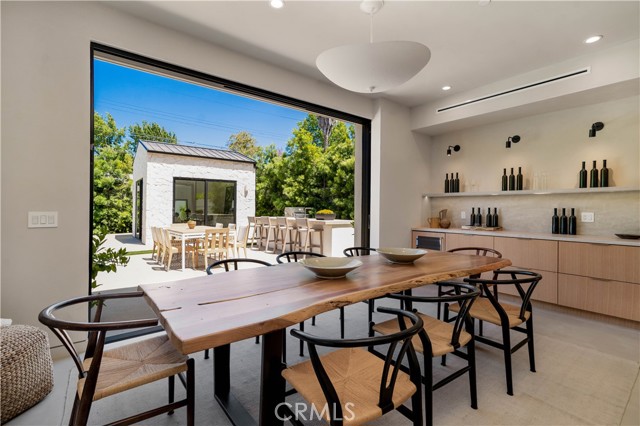 4320 Teesdale Avenue, Studio City CA: https://media.crmls.org/medias/7d38c926-ce23-4213-aa27-ce04f956d098.jpg