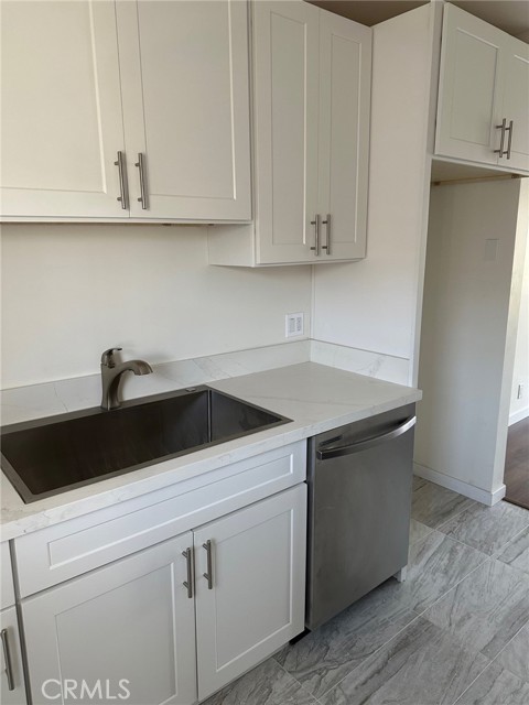 Detail Gallery Image 3 of 11 For 2660 N Frederic a,  Burbank,  CA 91504 - 1 Beds | 1 Baths