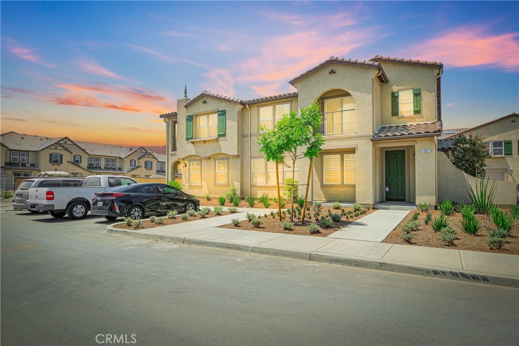 4009 E Coronado Privado