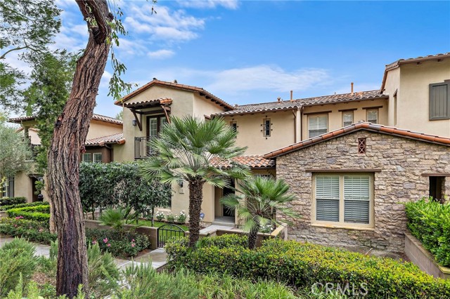 25 Saraceno, Newport Coast CA: https://media.crmls.org/medias/7d3946e1-9c54-4743-9529-1a9eca4da260.jpg